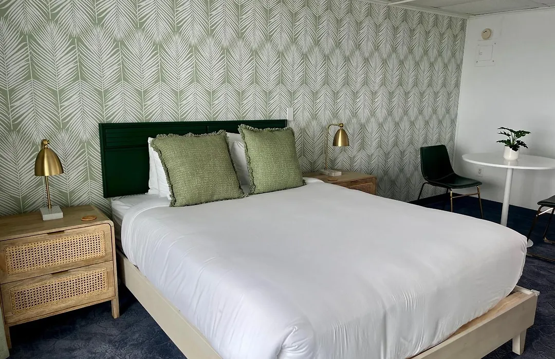 Grand View Hotel-1