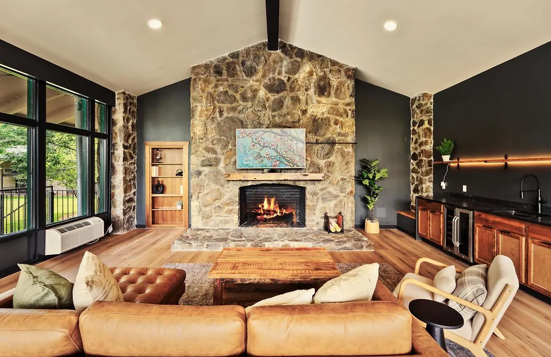 Tremont Lodge & Resort-1