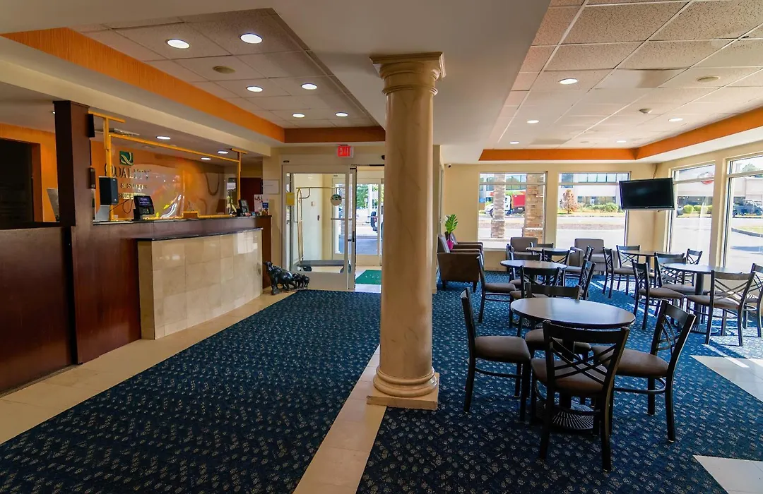 Quality Inn & Suites Danbury Near University-1
