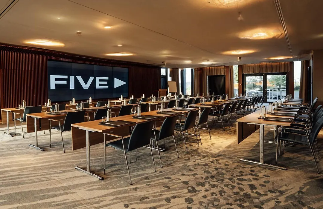 Five Zurich - Luxury City Resort-1