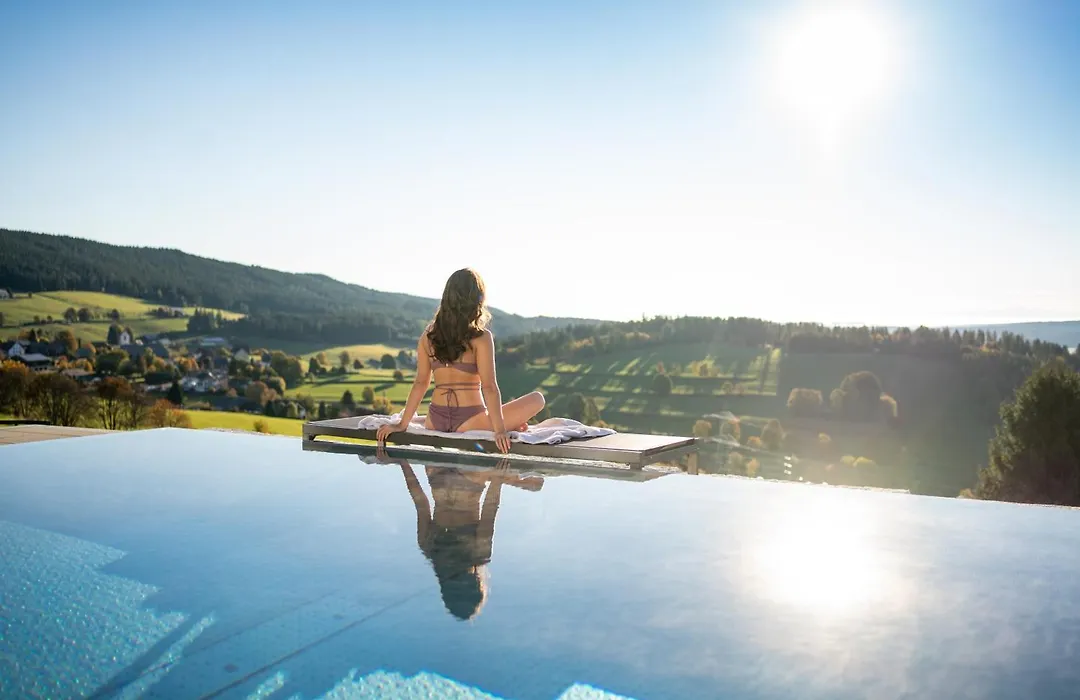 Schwarzwald Wellnesshotel Saigerhoeh I Spa Golf & Wandern Ueber Dem Titisee-1