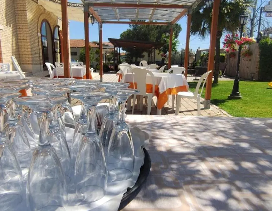 Hotel Ristorante Casa Rossa-1