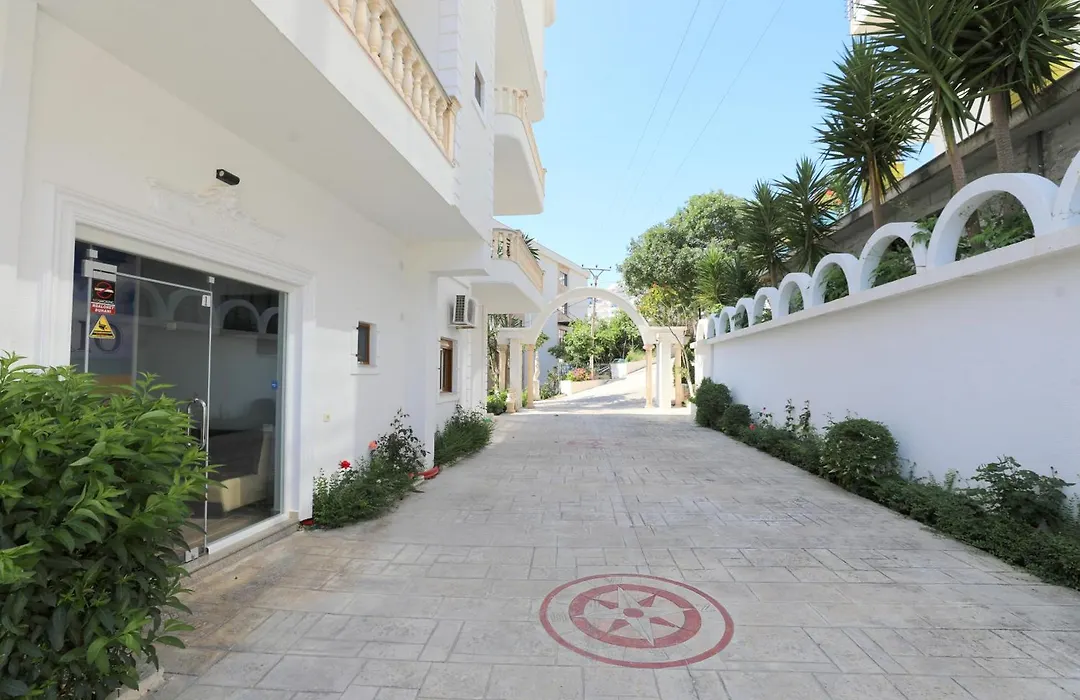 Apartments Romario-1