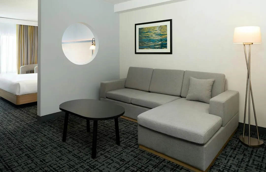 Fairfield Inn & Suites By Marriott Montreal Airport-1