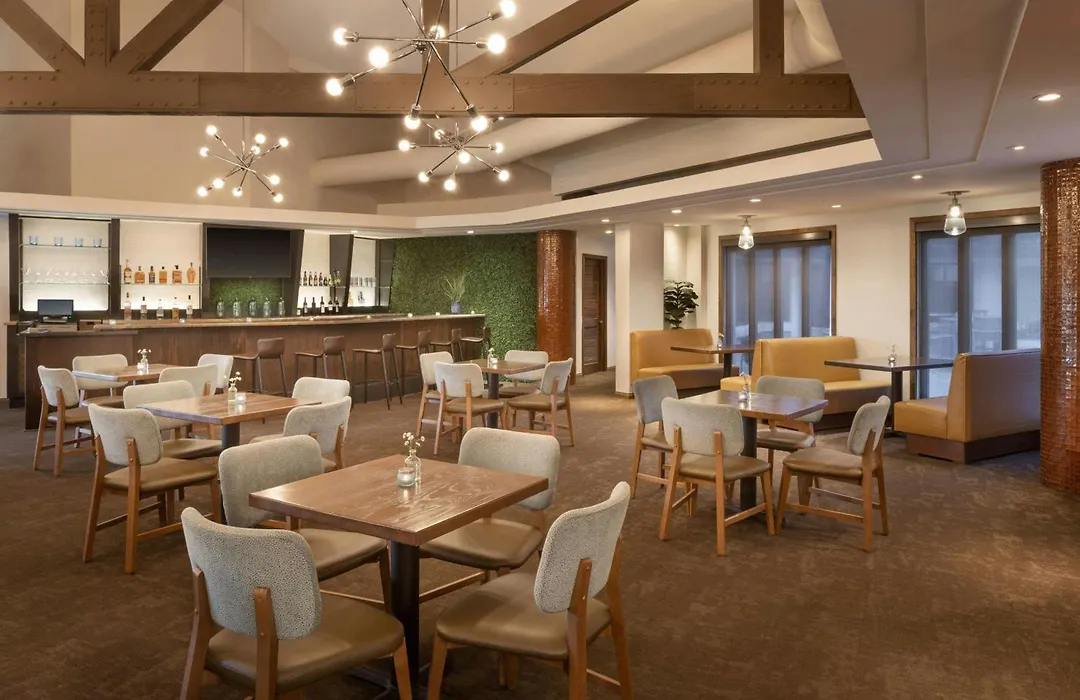 Delta Hotels By Marriott Phoenix Mesa-1