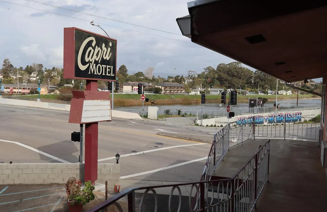 Capri Motel Santa Cruz Beach Boardwalk-1