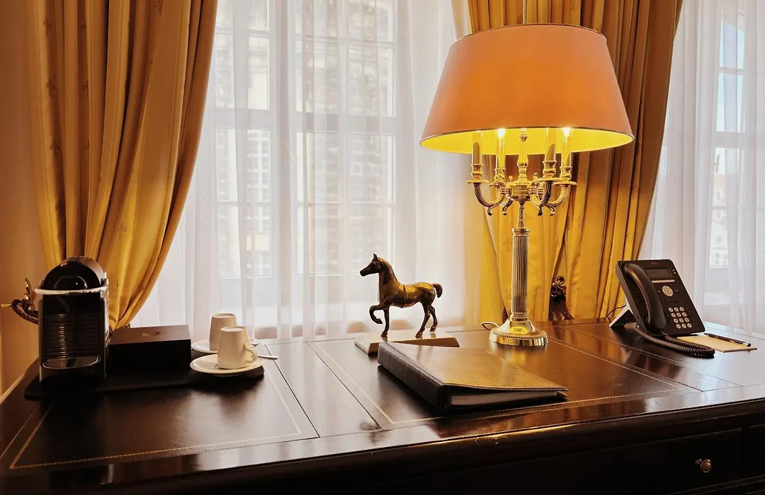Hotel Suitess-1