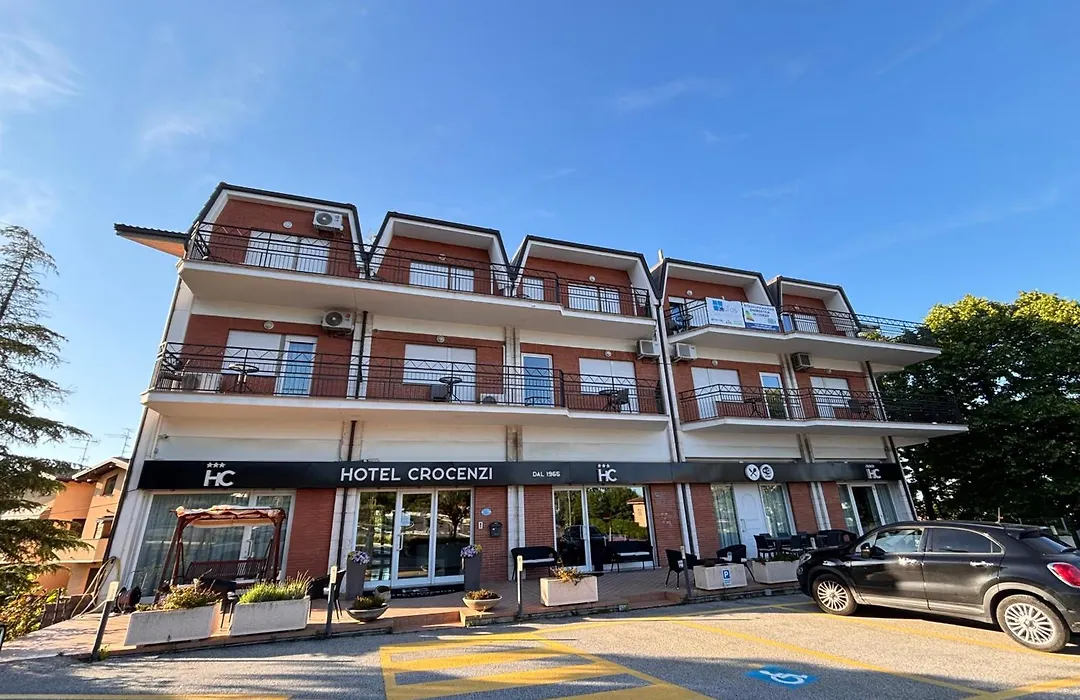 Hotel Crocenzi-1
