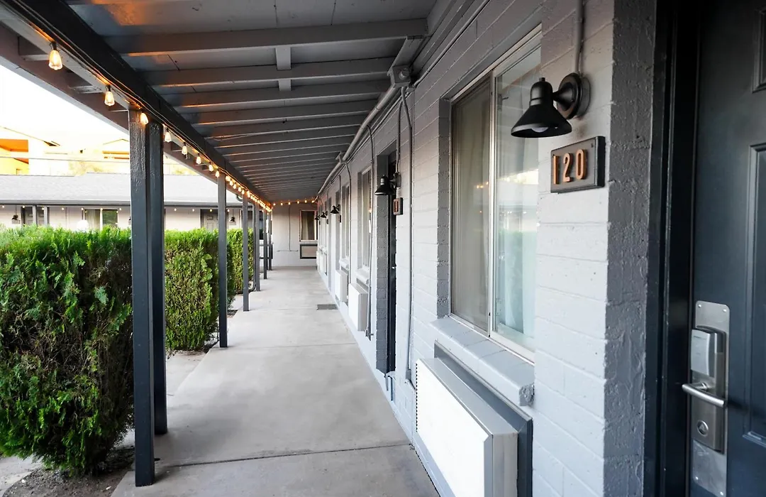 Rim Country Inn - Self Serve Hotel --1
