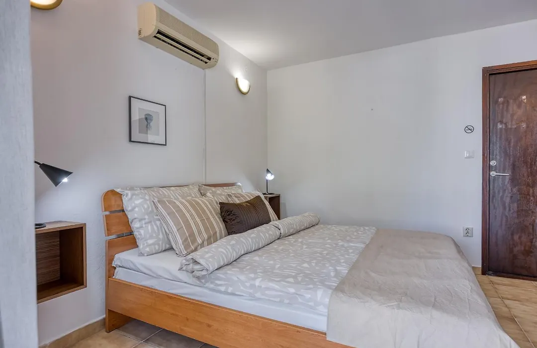 Guest House Jolanda-1