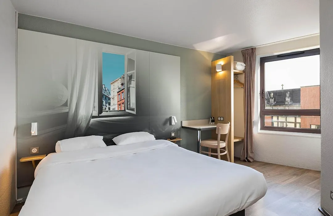 B&B HOTEL Rouen Centre-1