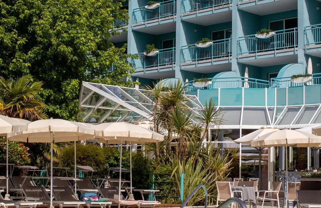 Hotel Savoy-1