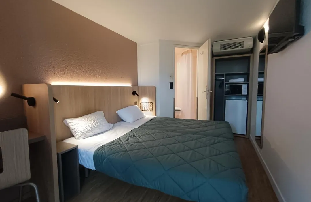 The Originals Access, Hôtel Recouvrance Saintes Ouest (P'tit Dej-Hotel)-1
