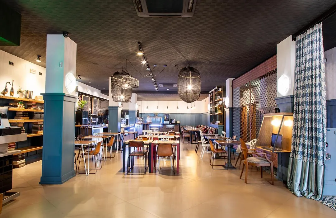 New Hotel Colon-1