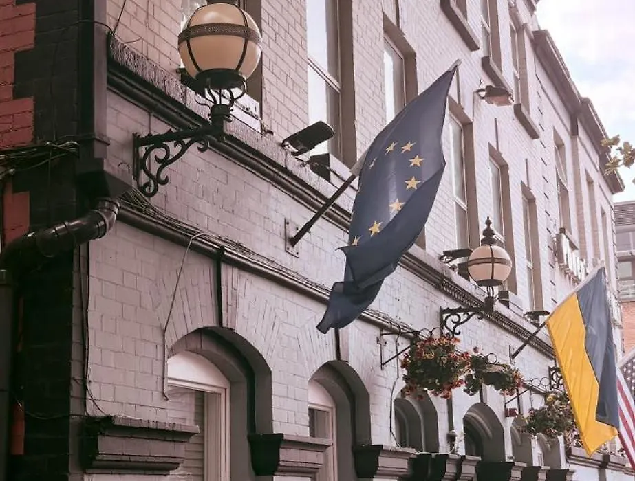 Phoenix Park Hotel-1