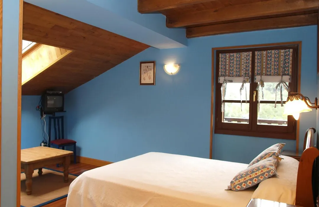 Hostal Rural Onbordi-1