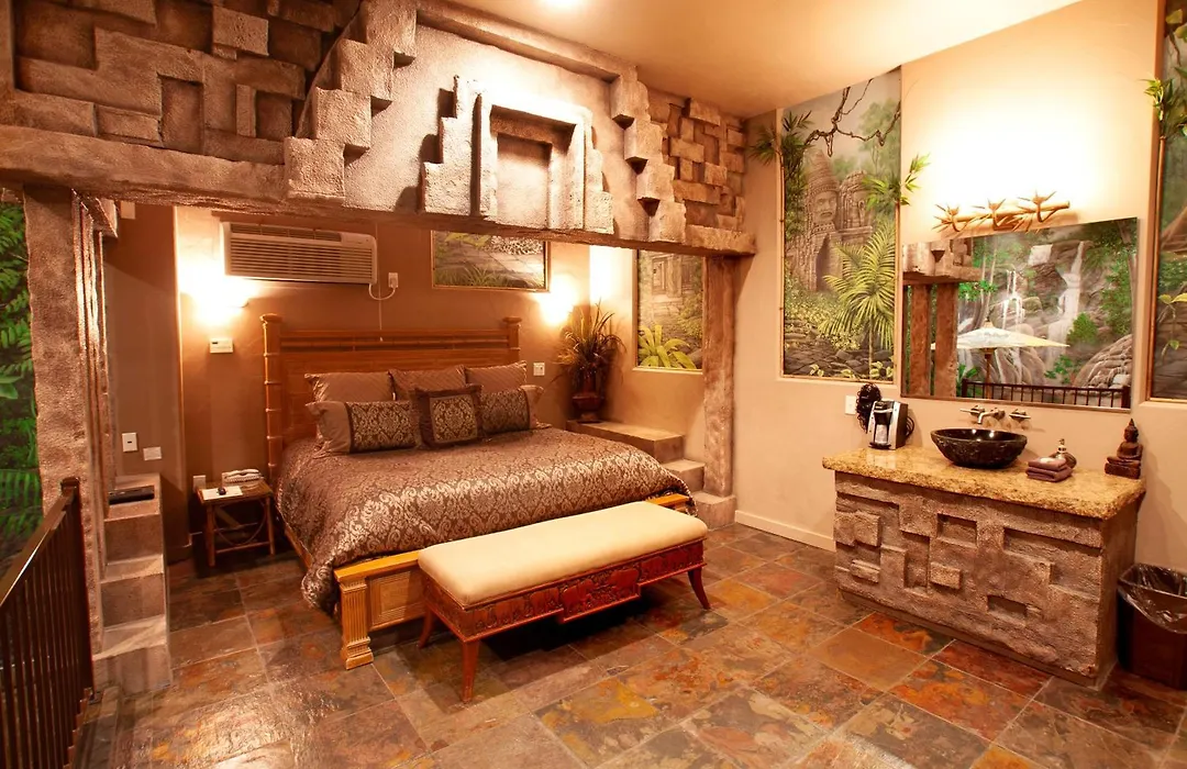 Destinations Inn Theme Rooms-1