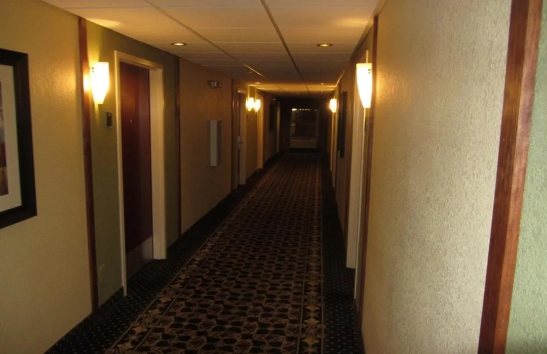 Best Western Plus Parkway Hotel-1