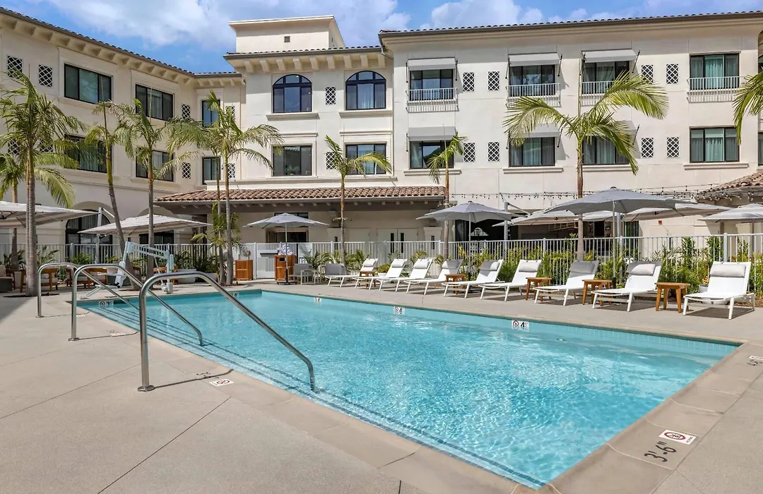 Cambria Hotel Calabasas - Malibu-1