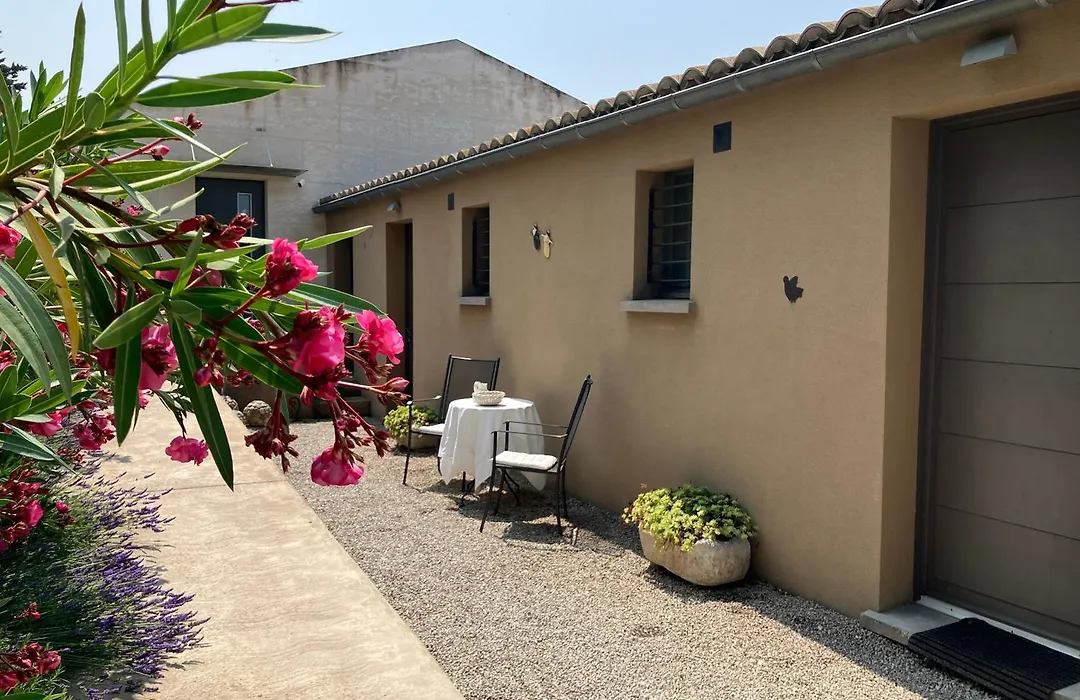 L' Oustau Blanc B&B-1