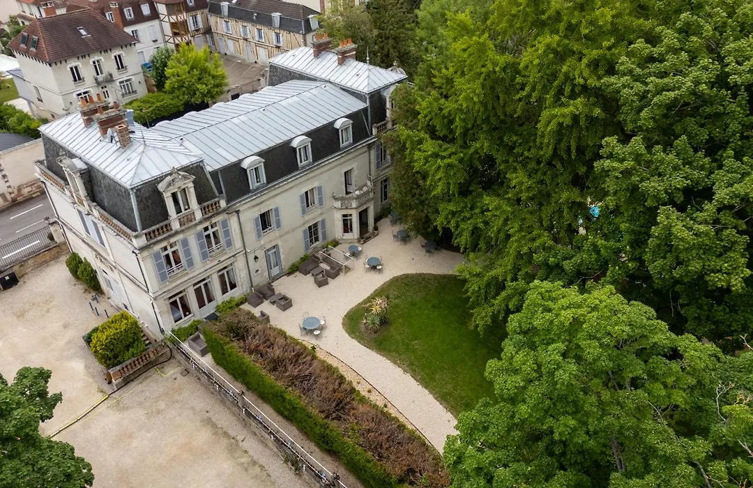 Hôtel Les Maréchaux-1