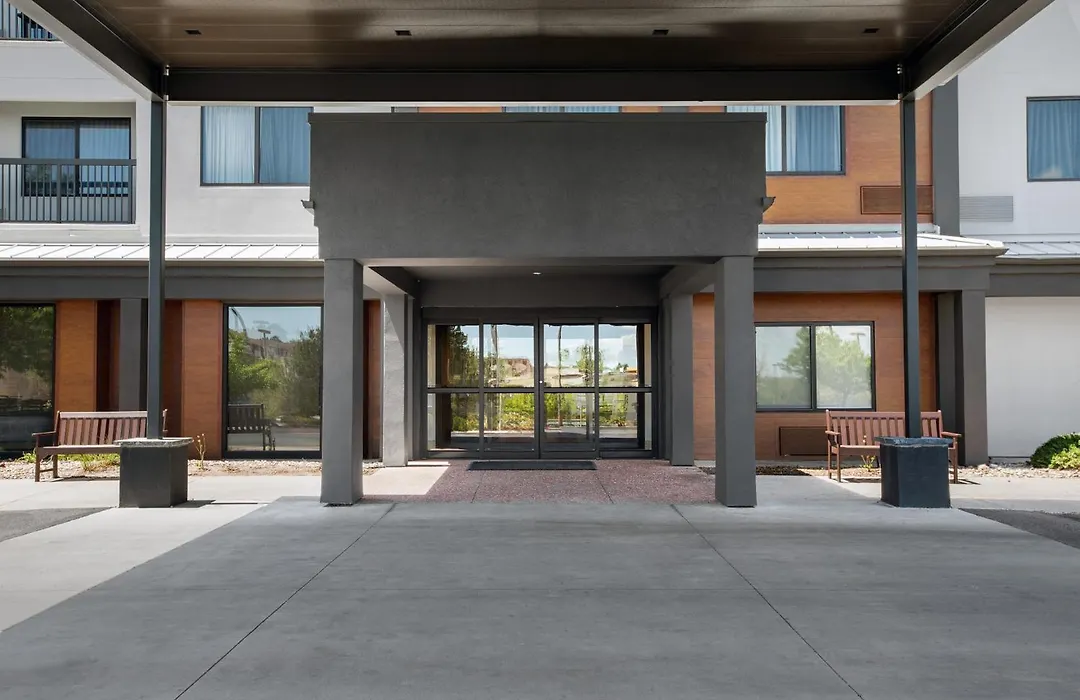 Courtyard By Marriott Colorado Springs South-1