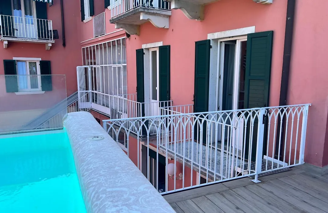 Hotel Alla Riviera Lake View-1