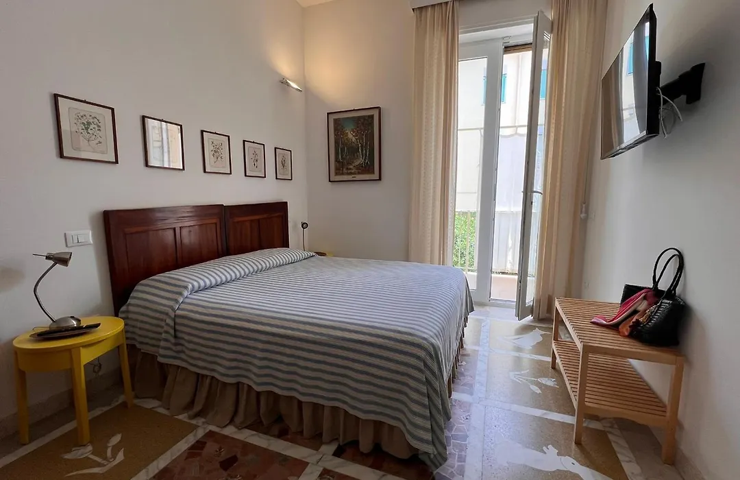 B&B Viale Italia 22-1
