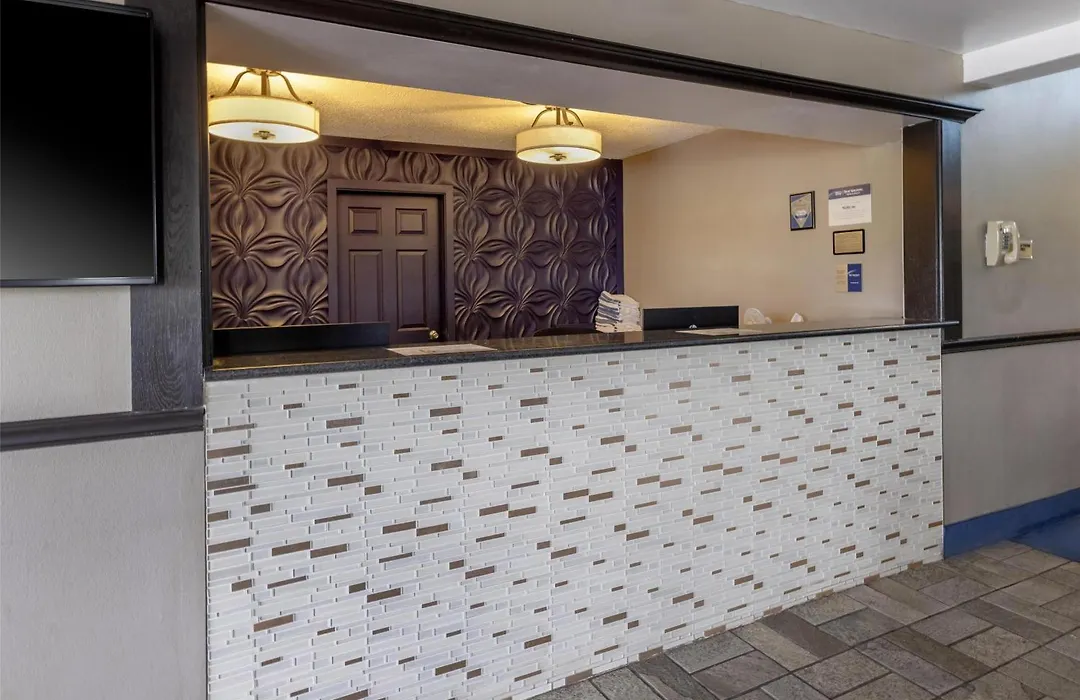 Best Western Parkside Inn-1