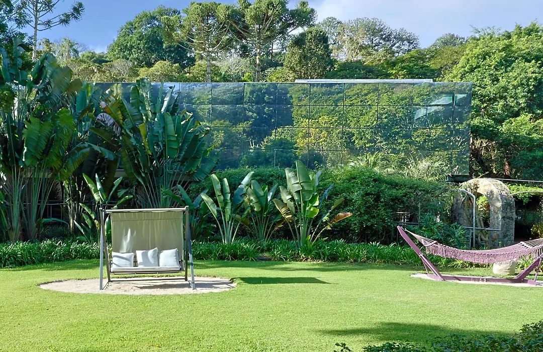 Unique Garden-1