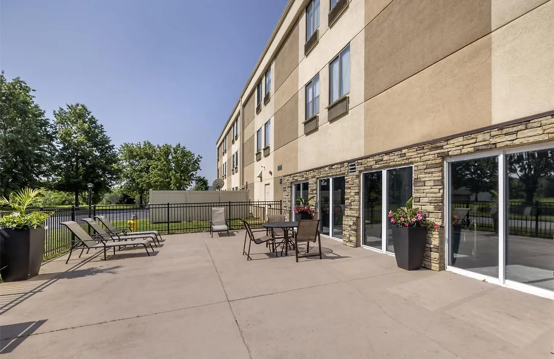 Best Western Plus Lee'S Summit Hotel & Suites-1