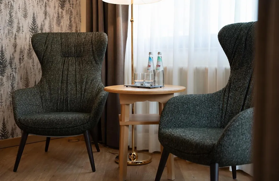 Alpin&Vital Hotel La Perla-1