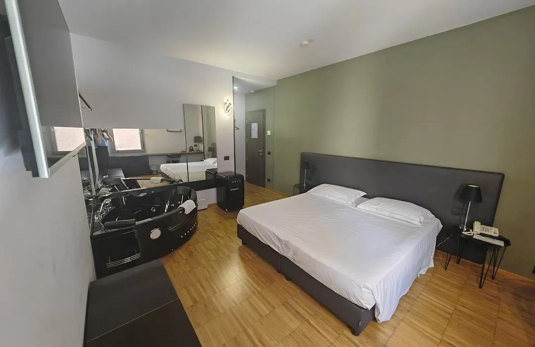 Smart Hotel-1