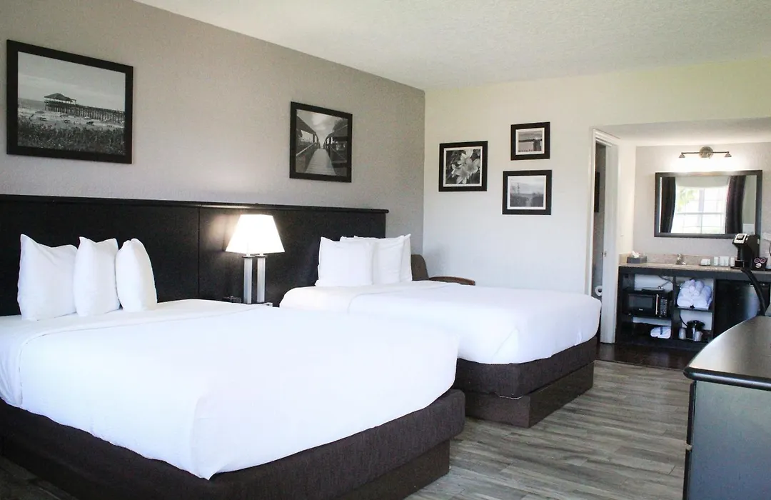 La Quinta Inn By Wyndham Cocoa Beach-Port Canaveral-1