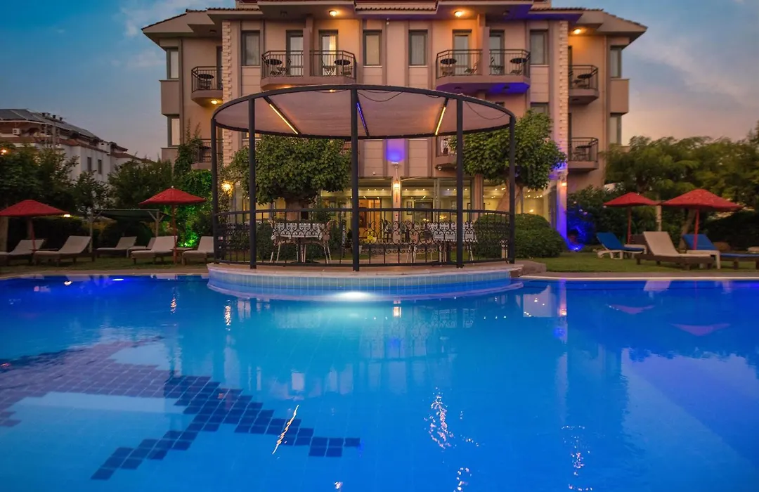 Golden Moon Hotel-1