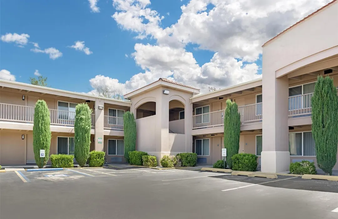 Best Western El Rancho Palacio-1