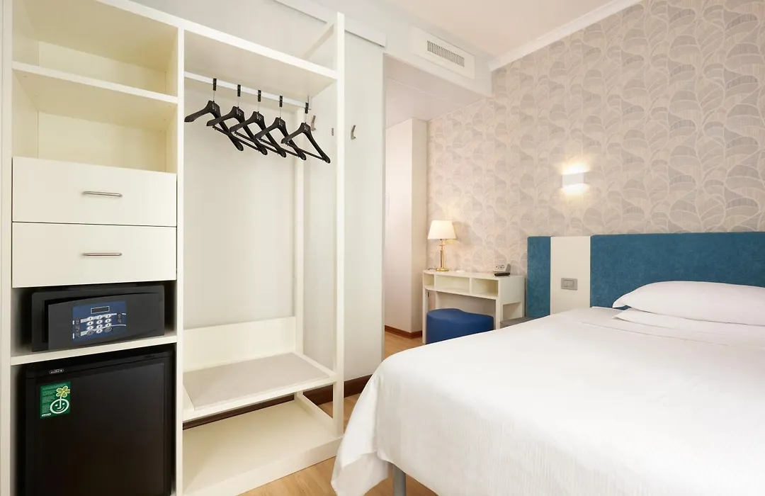 Hotel Croce Di Malta-1