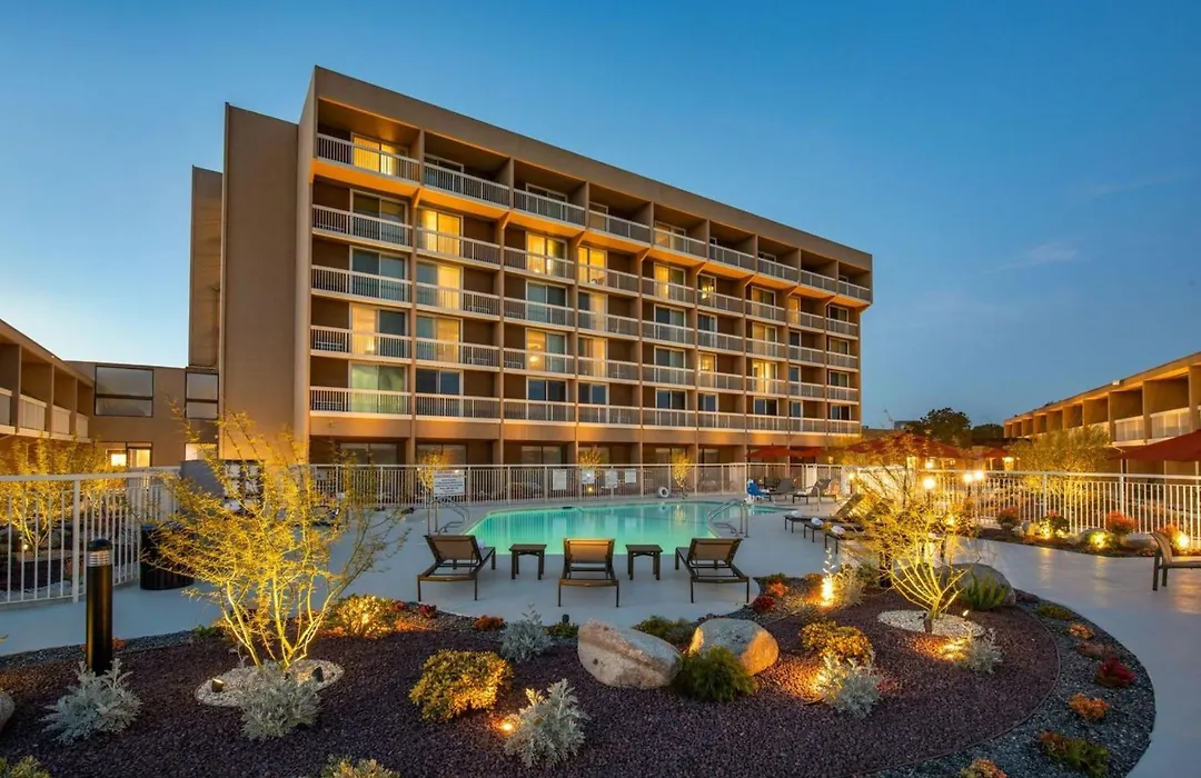 Holiday Inn Oxnard - Ventura By Ihg-1