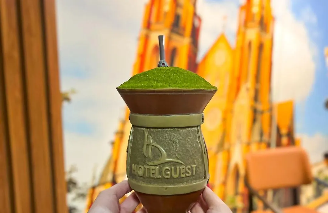 Hotel Guest-1