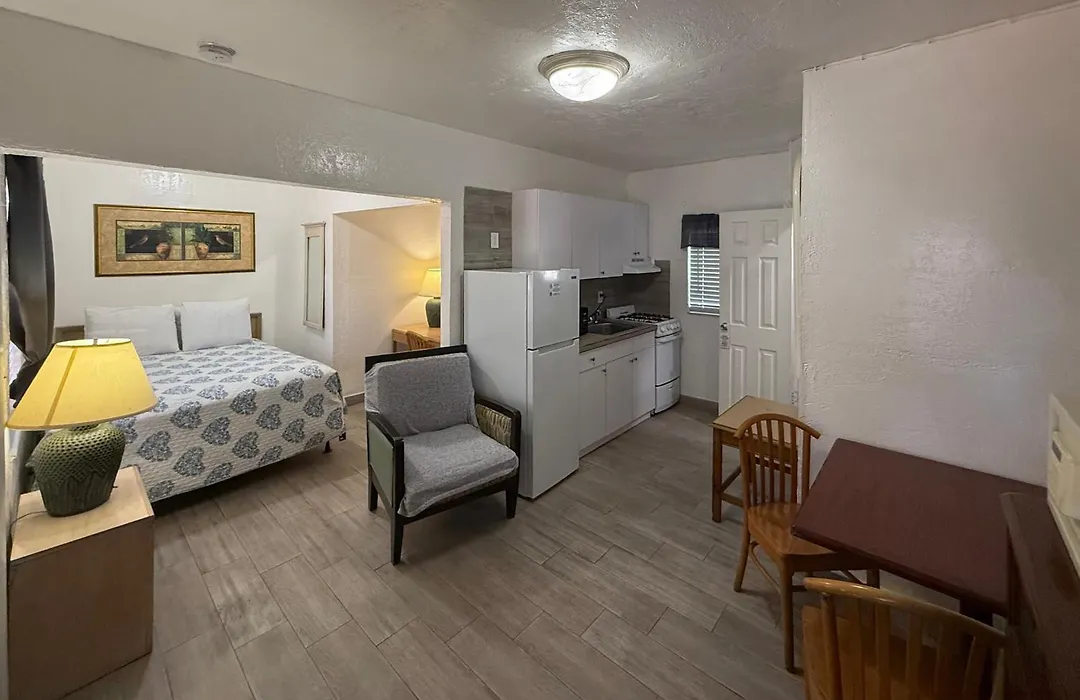 Richard'S Motel Extended Stay-1
