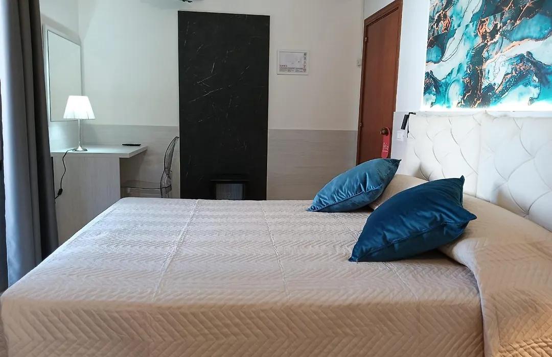 Hotel Beach-1