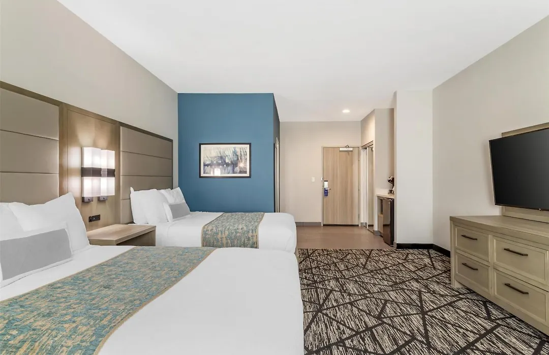 Best Western Plus Mid County-1