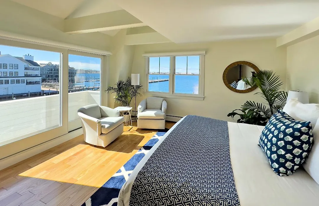 Harborside Inn-1