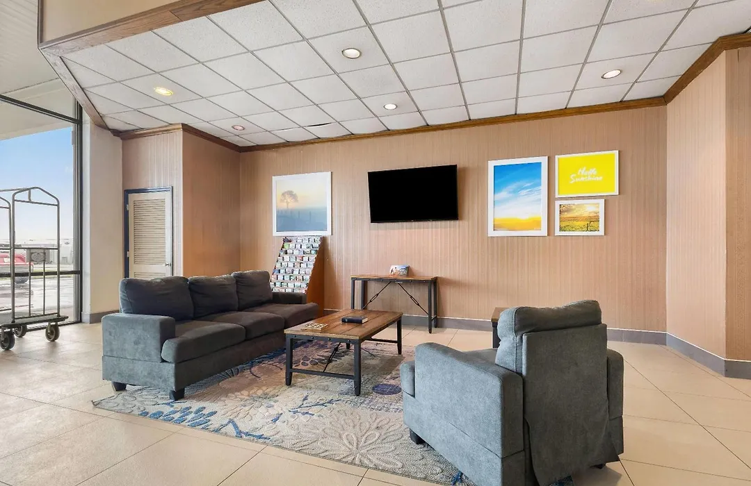 Days Inn By Wyndham Madisonville-1