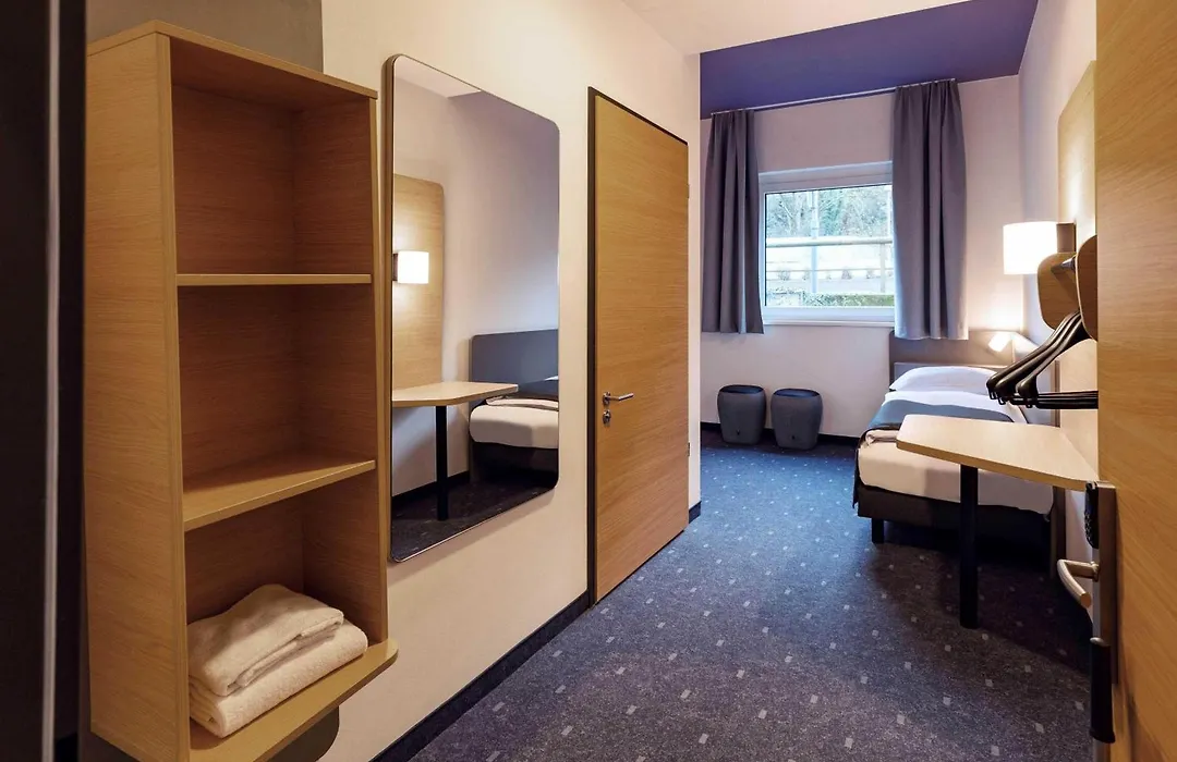 B&B HOTEL Erfurt-Hbf-1