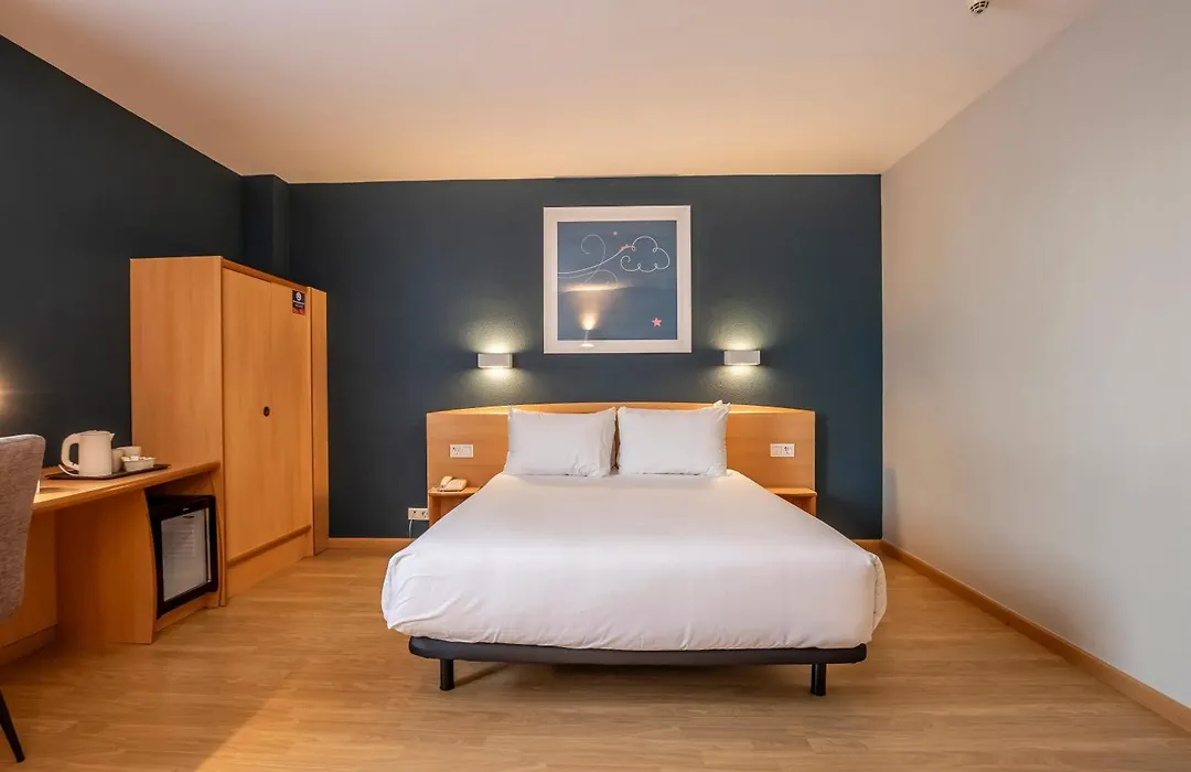 Travelodge Murcia-1