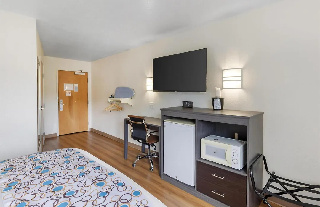 Surestay Plus Hotel By Best Western Niagara Falls East-1