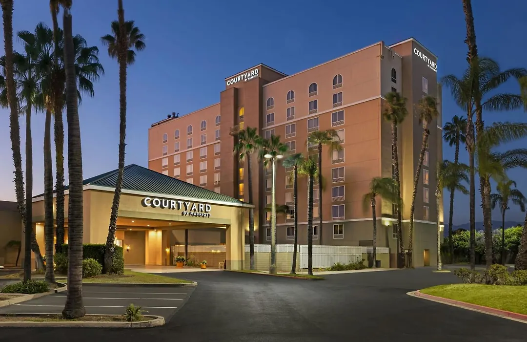 Courtyard By Marriott Baldwin Park-1