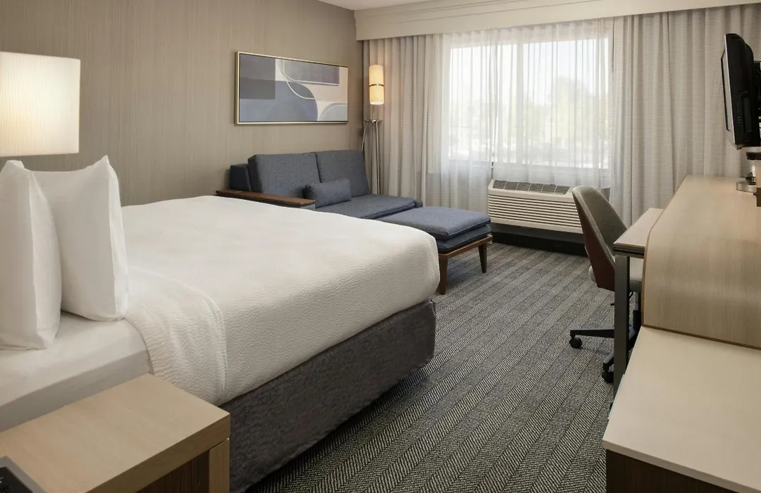 Courtyard By Marriott Vacaville-1