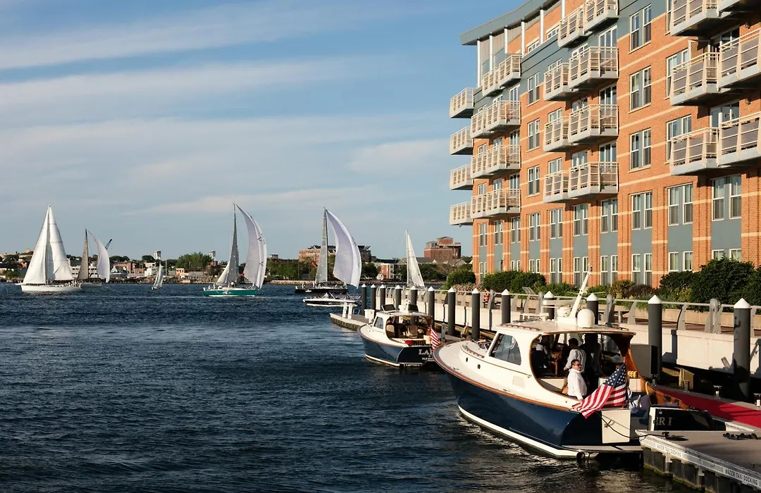Battery Wharf Hotel, Boston Waterfront-1
